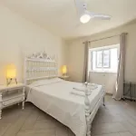 C10 - Historic Center Apartman