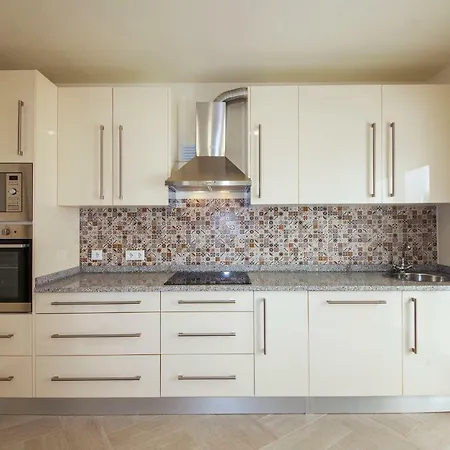 Apartment C10 - Center *