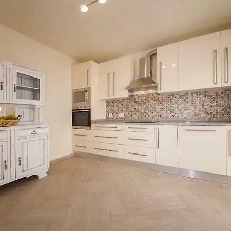 Apartment C10 - Center *