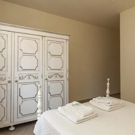 C10 - Historic Center לאגוּ‏ש