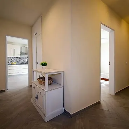 C10 - Historic Center Apartman *