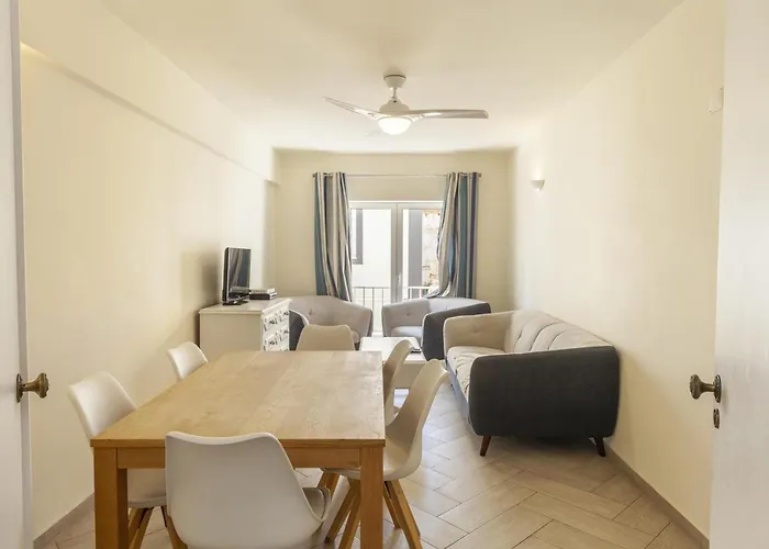 C10 - Historic Center Appartamento *