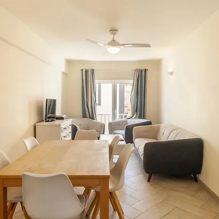 C10 - Historic Center