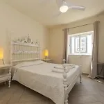 C10 - Historic Center Appartement